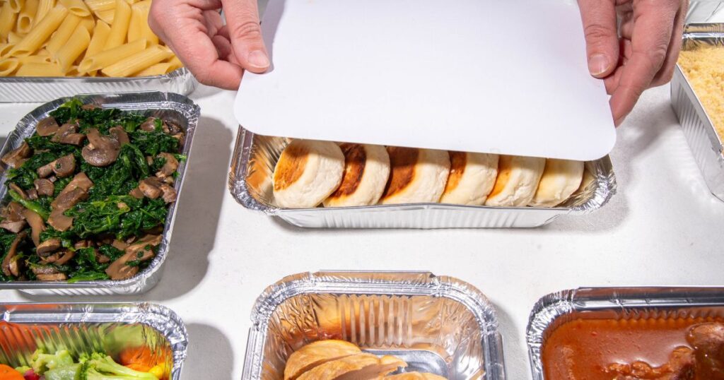 freshly-prepared-various-meals-delivered-and-ready-to-eat