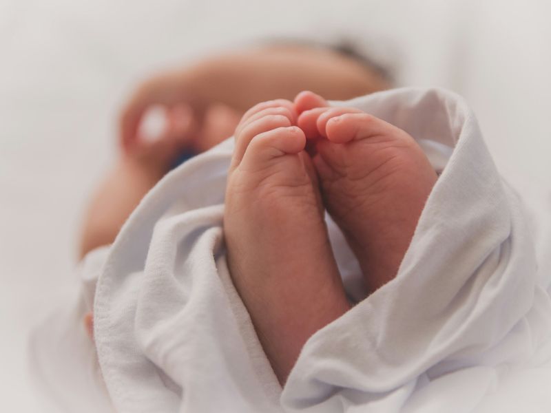 newborn baby feet